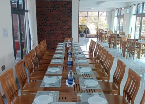 A Taste of Comfort: Dining at Elegant Hotel’s In-House Restaurant