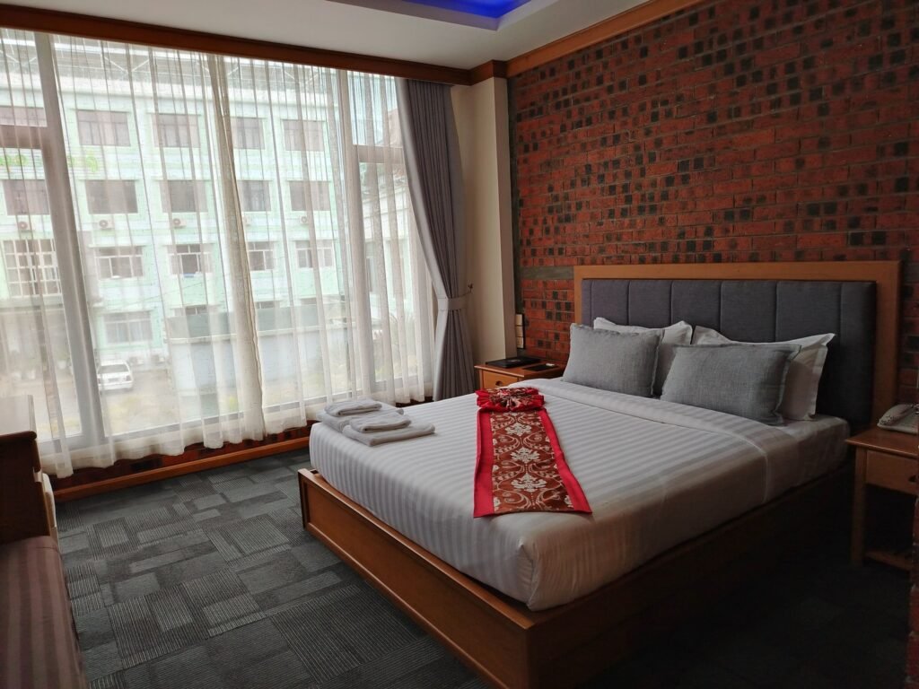 Choosing the Right Room for Your Stay at Elegant Hotel